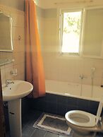 Spacious 5 Bed Villa With Pool in Kefalonia