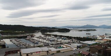 Kodiak Compass Suites