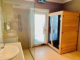 Grand Gippsland Home Sleeps Up To 28