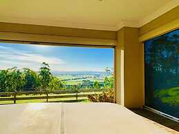 Grand Gippsland Home Sleeps Up To 28
