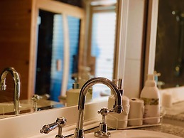 Grand Gippsland Home Sleeps Up To 28