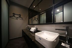 Brown Dot Hotel Beomil