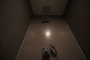 Brown Dot Hotel Beomil