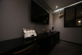 Brown Dot Hotel Beomil