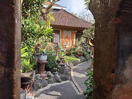 Puri Asri Bungalow