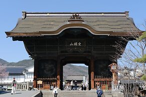 Zenkoji Temple Yakuoin