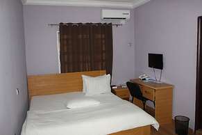 Ayoluyem Hotel