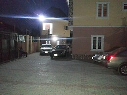 Ayoluyem Hotel