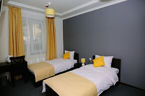 Sunny Hotel