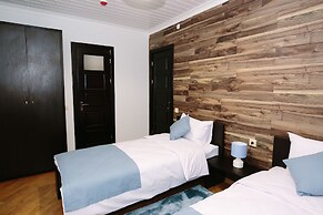 Sunny Hotel