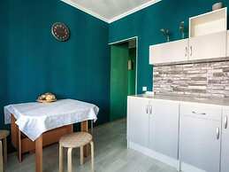 Apartment - Novatorov 4