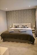 Sandy Lane Apartment