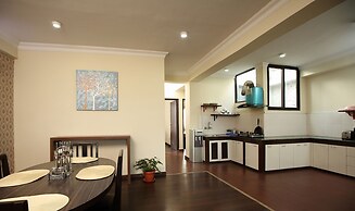 Jhamel Apartments by Casa Deyra