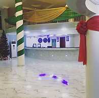 Gold Crown Hotel