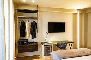 Elite Accommodations & Hydromassage Pool