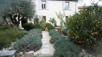 Limoux Riverside Gardens