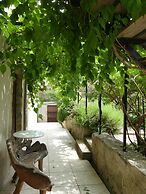 Limoux Riverside Gardens