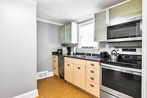 Charming LaVista bungalow