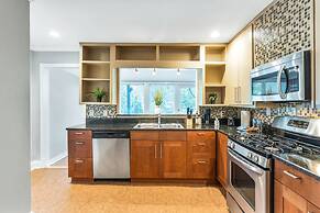 Charming LaVista bungalow