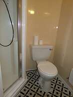 Averon  Guest House