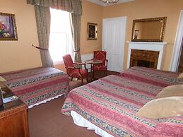 Averon  Guest House