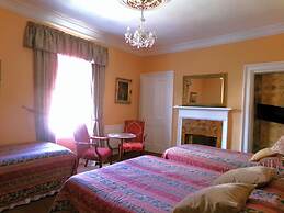 Averon  Guest House