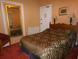 Averon  Guest House
