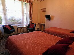 Averon  Guest House