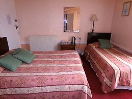 Averon  Guest House