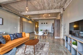 Downtown Luxury Lofts By RBA Living