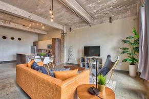 Downtown Luxury Lofts By RBA Living