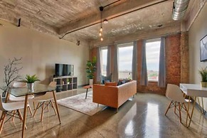 Downtown Luxury Lofts By RBA Living