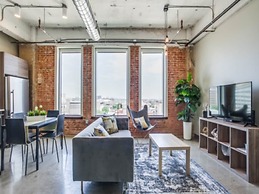 Downtown Luxury Lofts By RBA Living