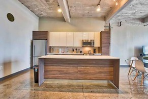Downtown Luxury Lofts By RBA Living