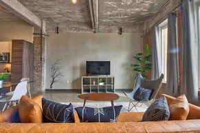 Downtown Luxury Lofts By RBA Living