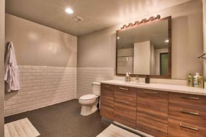 Downtown Luxury Lofts By RBA Living