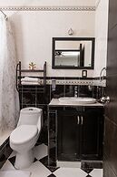 Santa Fe Studios and Suites by the Spot