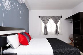 Santa Fe Studios and Suites by the Spot