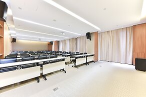 Atour Hotel Linkong New National Exhibition Beijing