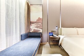 Atour Hotel Linkong New National Exhibition Beijing