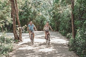 MBH Maya Bacalar Hotel Boutique