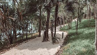 MBH Maya Bacalar Hotel Boutique