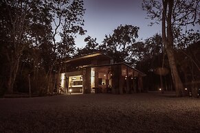 MBH Maya Bacalar Hotel Boutique