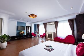 Hanoi Amore Hotel & Travel