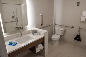 Holiday Inn Express And Suites Warsaw - E Center by IHG