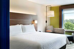 Holiday Inn Express And Suites Warsaw - E Center by IHG