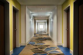 Holiday Inn Express And Suites Warsaw - E Center by IHG