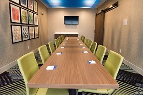 Holiday Inn Express And Suites Warsaw - E Center by IHG