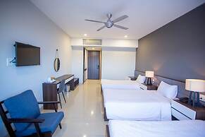 My Khe 2 Da Nang Seafront Hotel