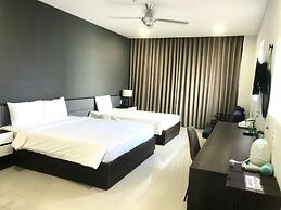 My Khe 2 Da Nang Seafront Hotel